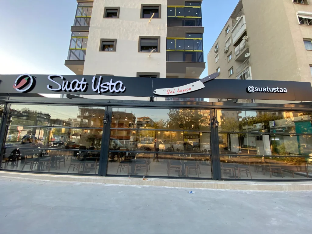 İzmir kutu harf tabela