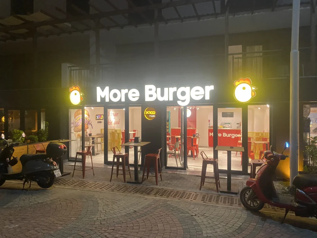 İzmir kompozit kutu harf tabela