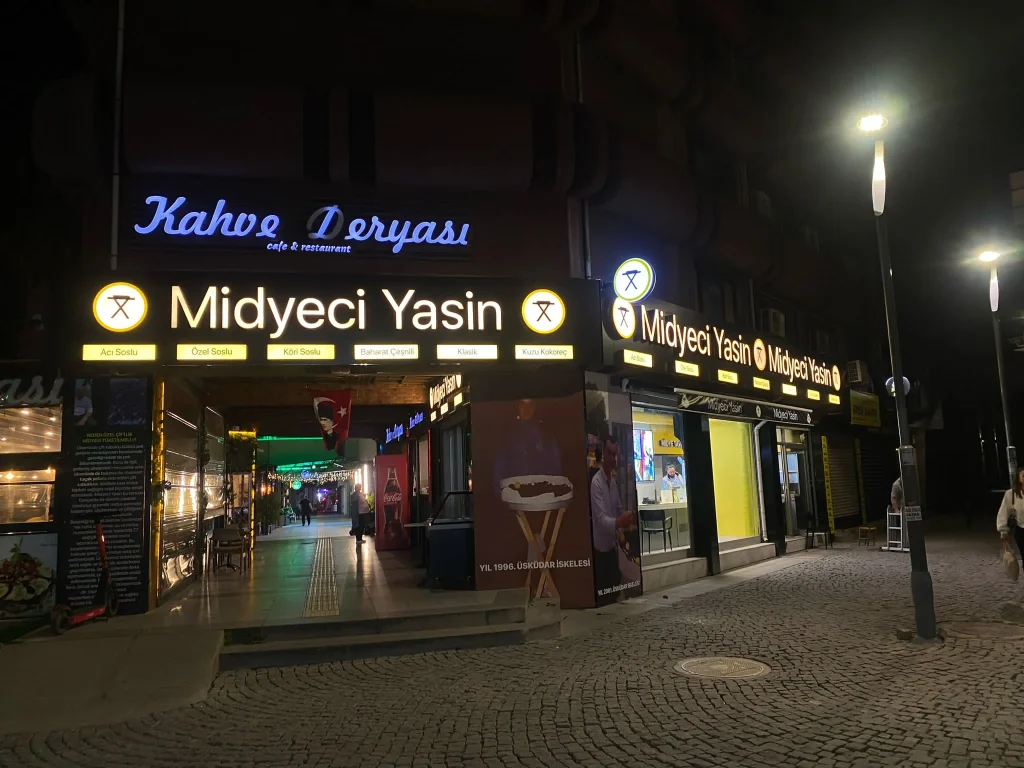 İzmir kompozit kutu harf tabela