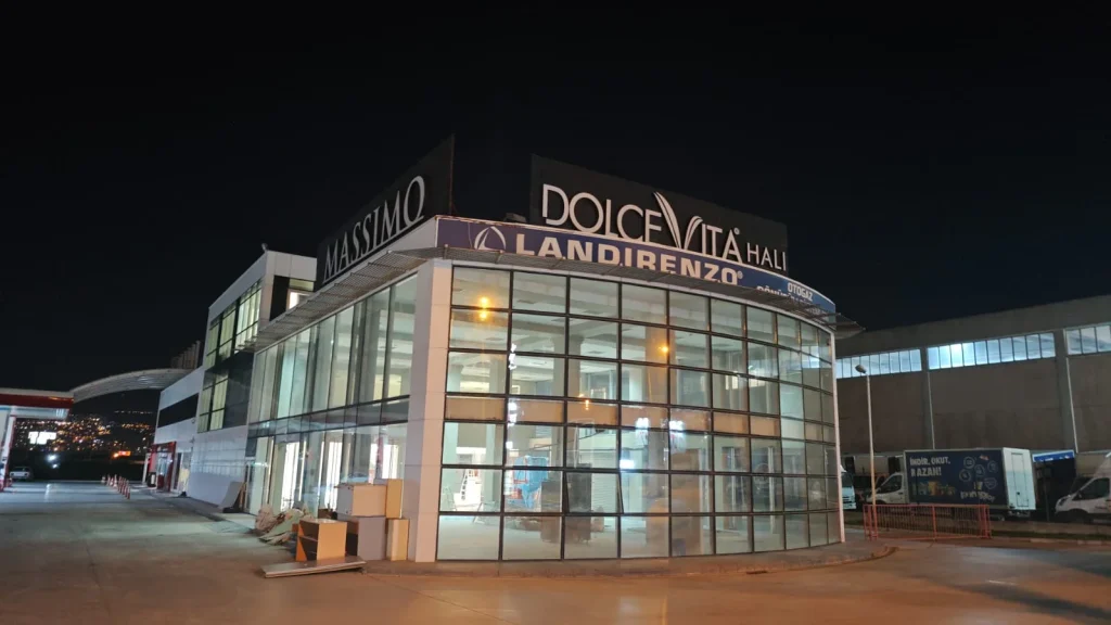 İzmir kompozit kutu harf tabela