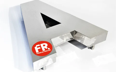 İzmir kutu harf tabela